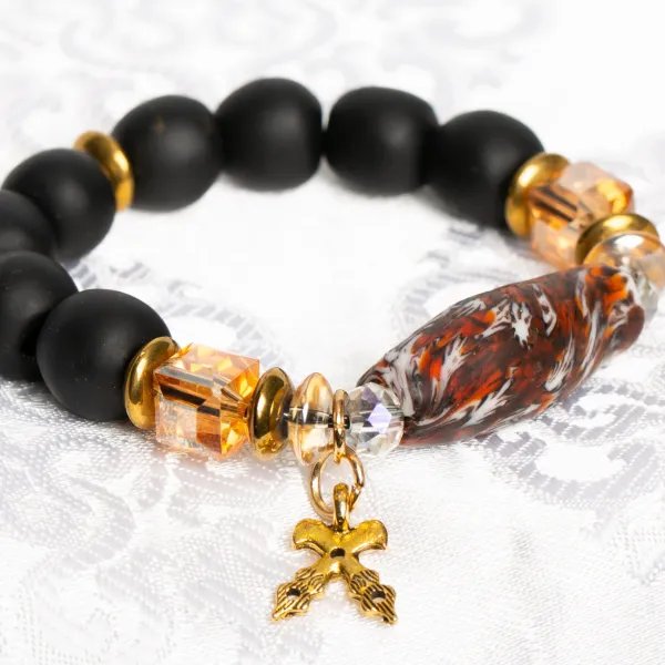 AK White, Black and Red Bead Bracelet